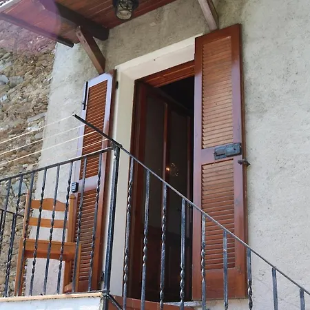- With Private Garden And Garage Bellano