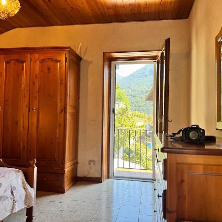 - With Private Garden And Garage Tatil Evi Bellano