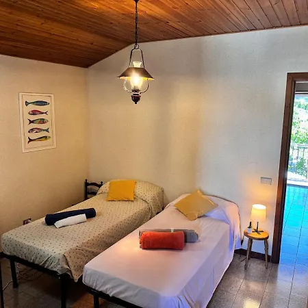 - With Private Garden And Garage Tatil Evi