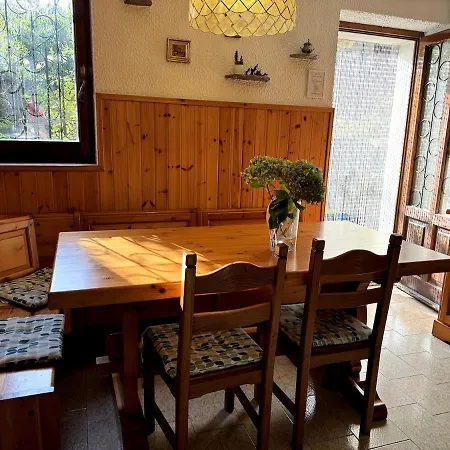 - With Private Garden And Garage Tatil Evi
